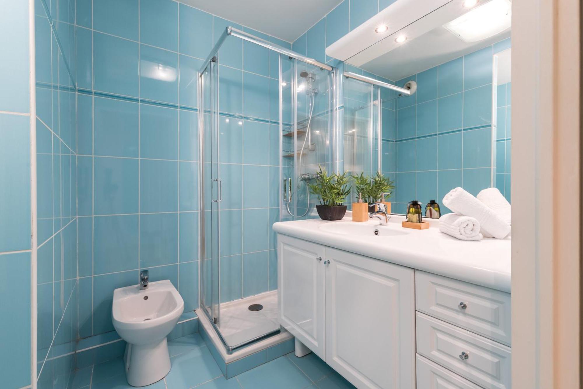 Nice 1 Bedroom Downtown Carre D'Or With Garage Bagian luar foto