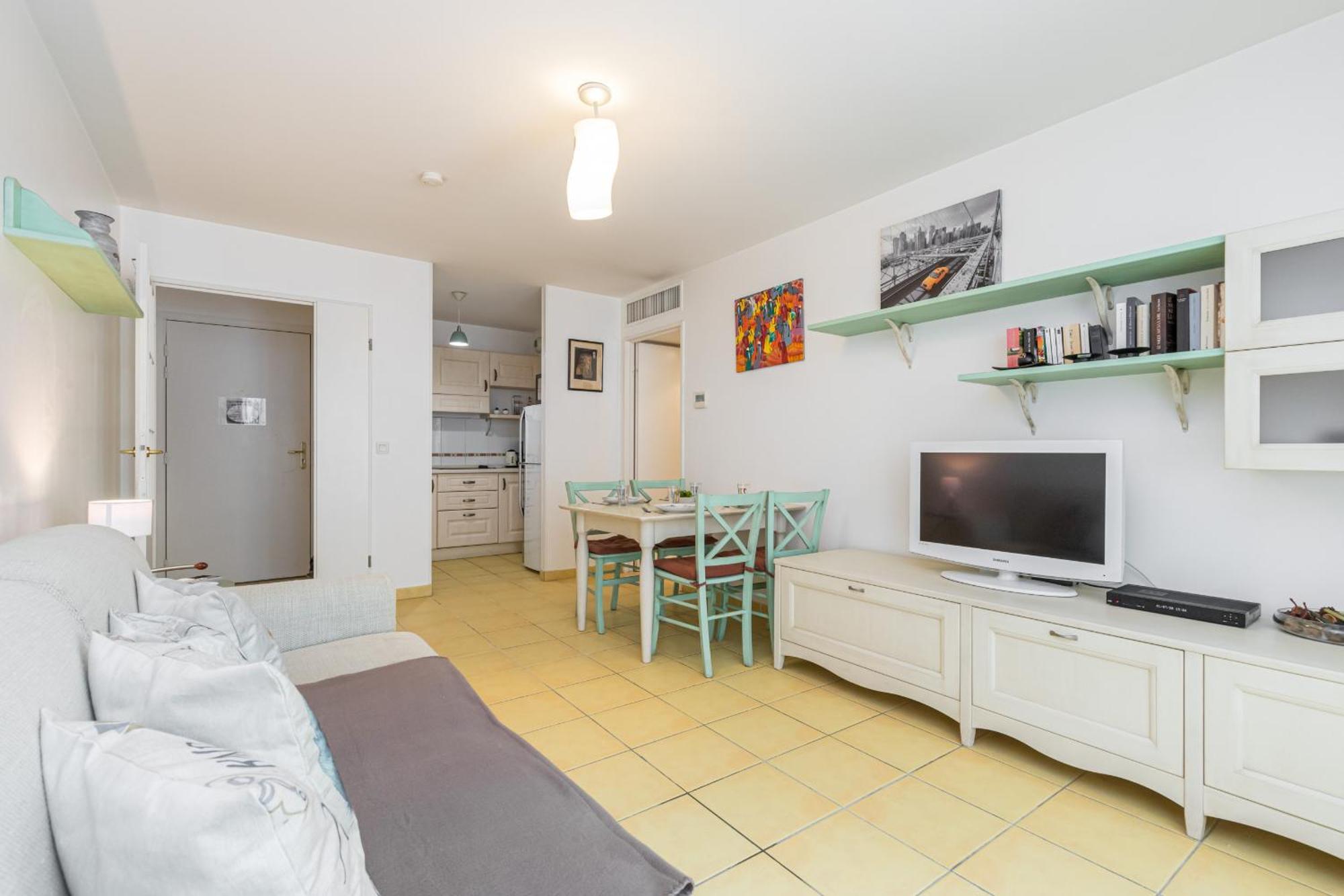 Nice 1 Bedroom Downtown Carre D'Or With Garage Bagian luar foto